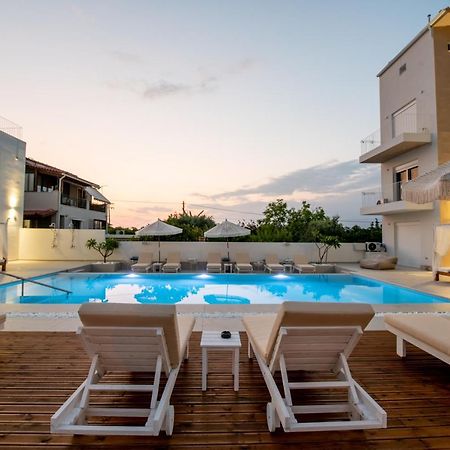 Ennea Suites-Null Suite Flámbouras المظهر الخارجي الصورة