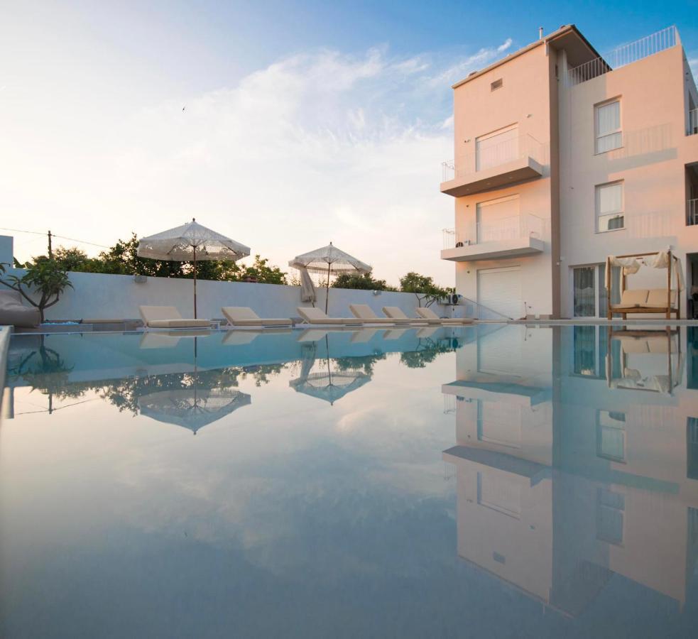 Ennea Suites-Null Suite Flámbouras المظهر الخارجي الصورة